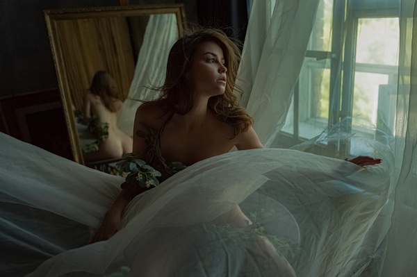 Ảnh khỏa thân táo bạo - TS311