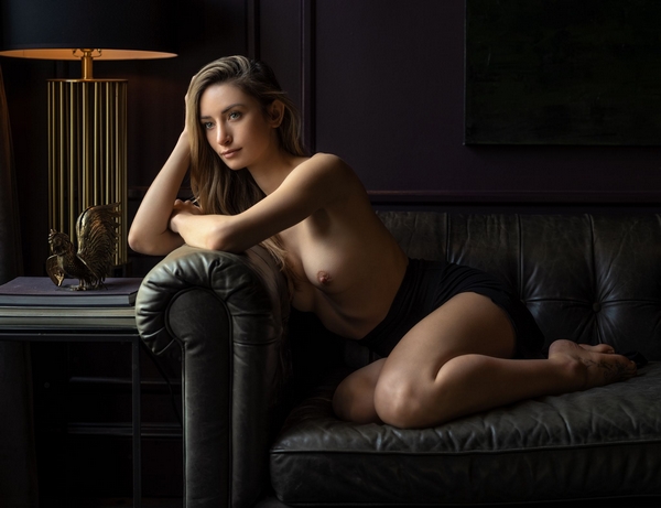 Ảnh chụp cô gái nghệ thuật - TS096